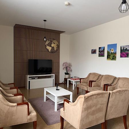B&B Maria Hart Weert Εξωτερικό φωτογραφία