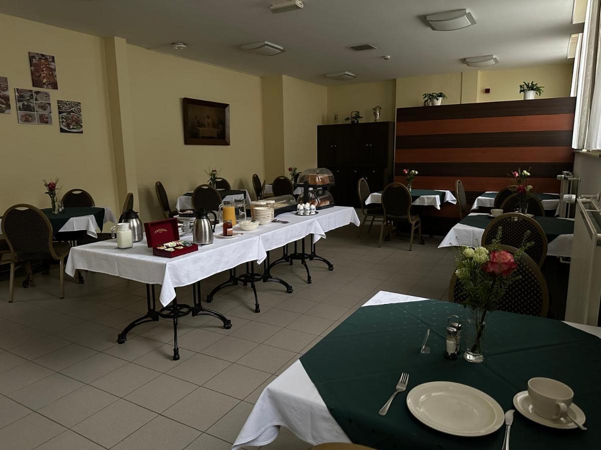B&B Maria Hart Weert Εξωτερικό φωτογραφία